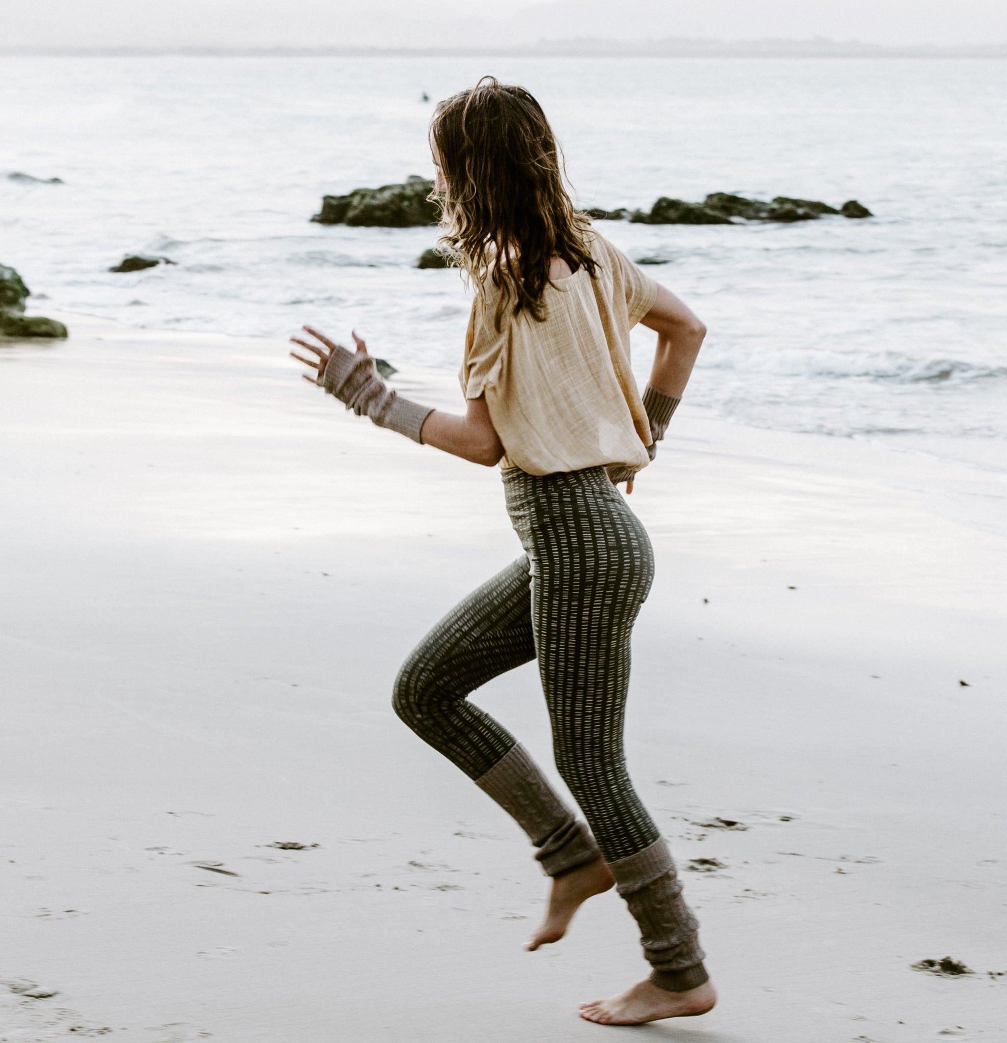 Leg Warmers Taupe