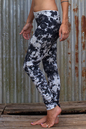 Leggings - Smoke and Ash - Idis Designs