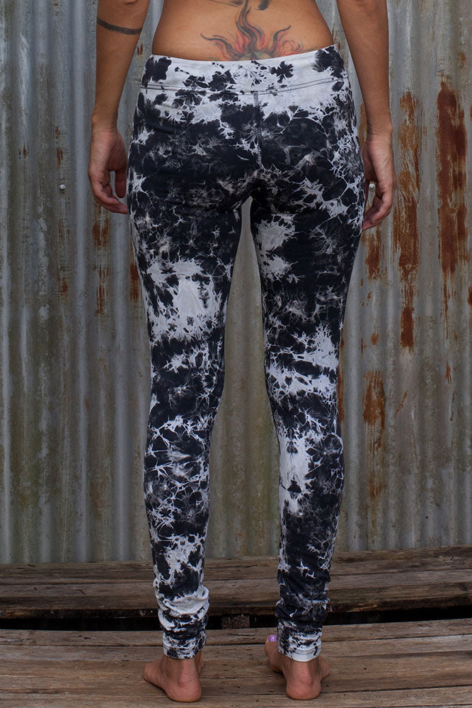 Leggings - Smoke and Ash - Idis Designs