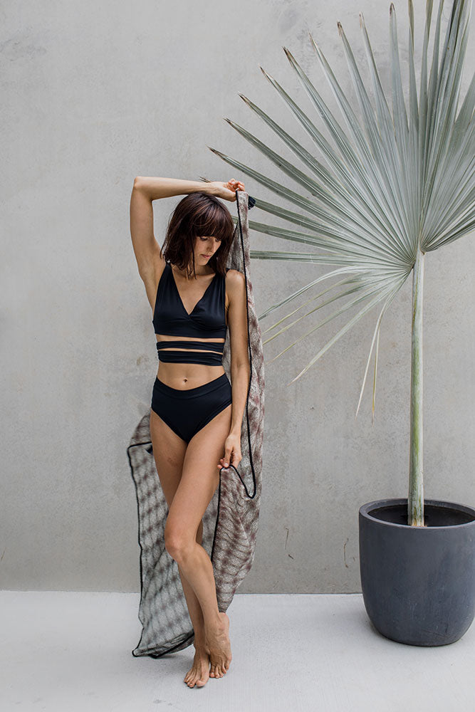 Wrap Top - Black - Idis Designs